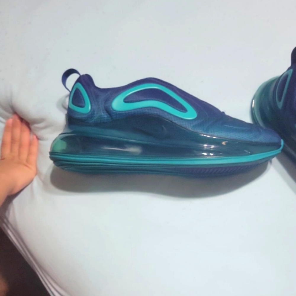 zapatos de mujer y de niña
